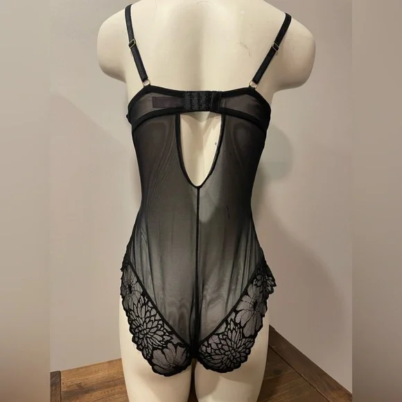 Daisy Fuentes XL lace cheeky bodysuit underwire push-up snap crotch sheer - Picture 5 of 8